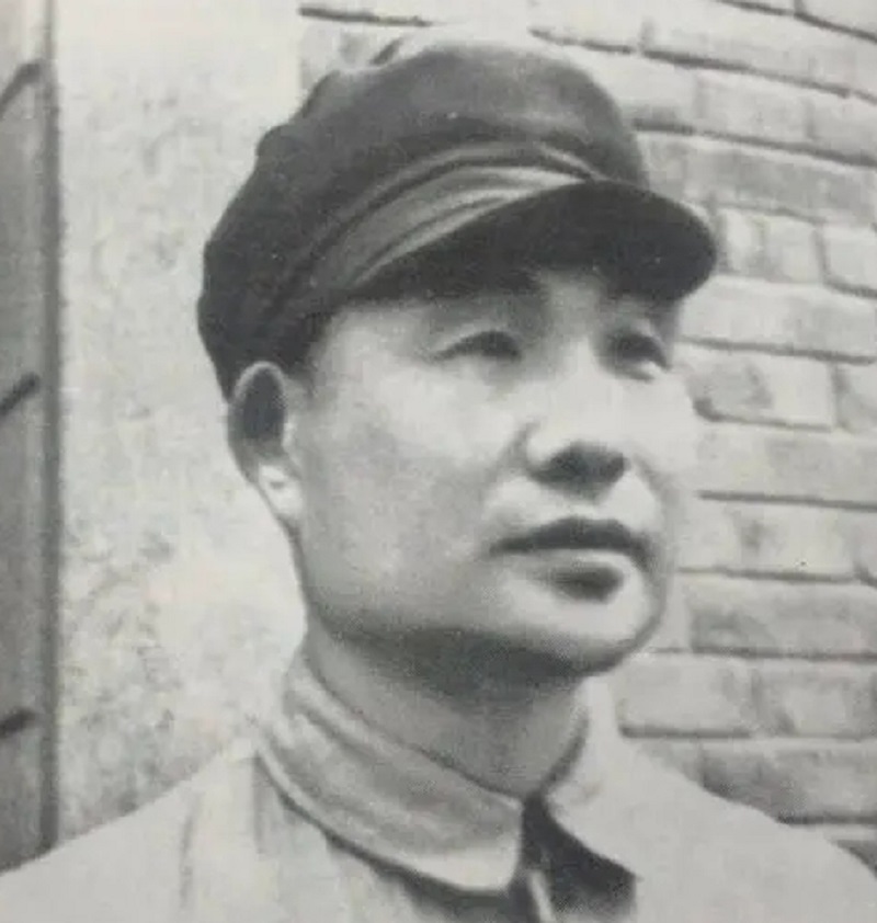 87年肖劲光看电视时大发雷霆，质问*华清刘**：谁说中国不准备建航母