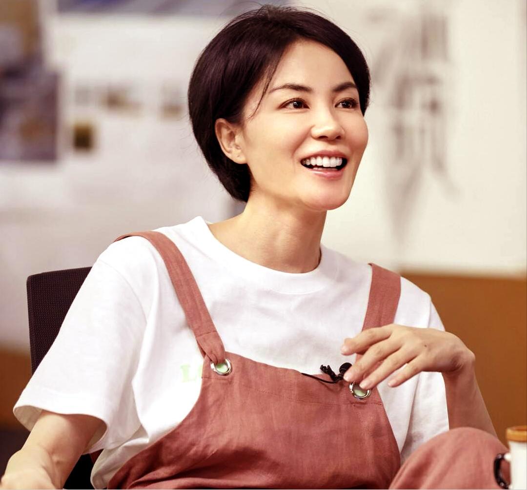 王菲和谢霆锋是相差几岁的姐弟恋,王菲和谢霆锋相差几岁姐弟恋