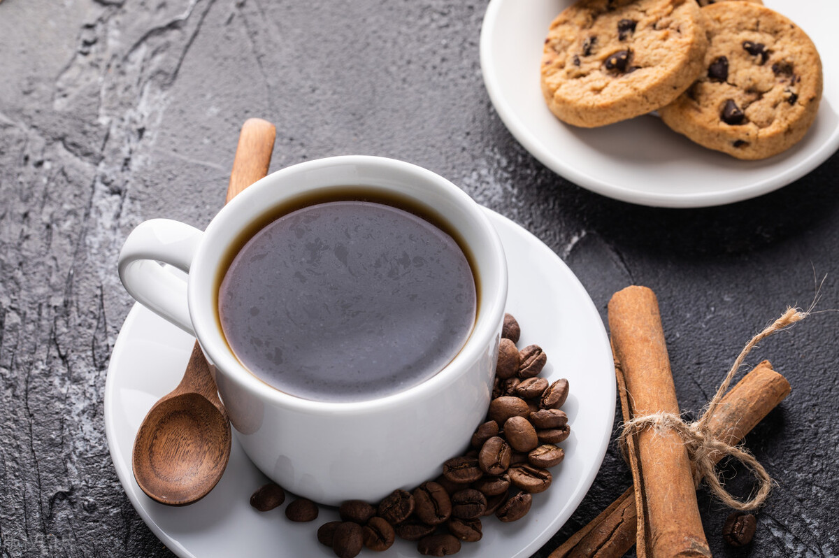 喝咖啡心脏跳的好处,喝咖啡使心脏狂跳