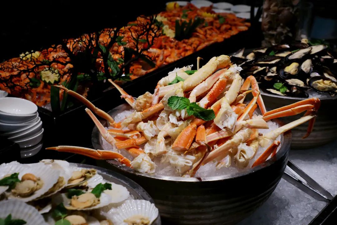 上海探店好吃不贵,探店上海和平饭店一桌子菜