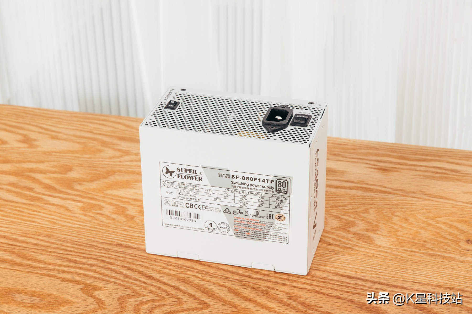 鍗庣x670e涓绘澘涓婁粈涔坈pu,鍗庣strixz690-e瑁呮満瑙嗛