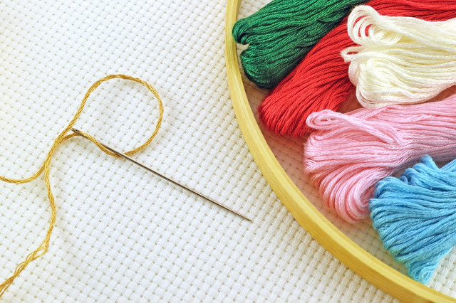 开个两元超市在哪里进货,现在开小超市还挣钱吗