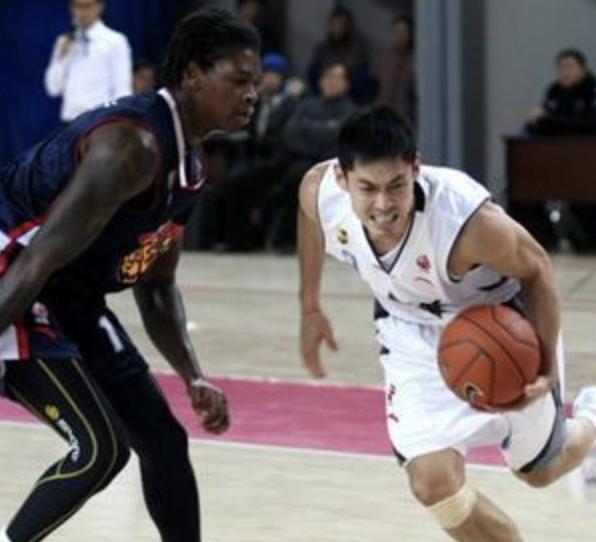 加兰暴砍51分骑士不敌森林狼,加兰小提琴式过人集锦