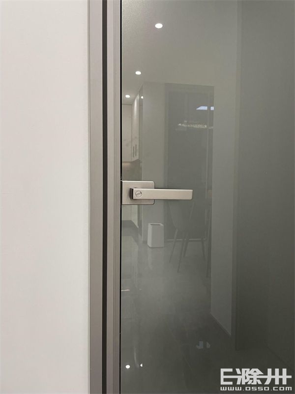 驱车一小时看了一个二十米的古镇,驱车半个小时才到达目的地