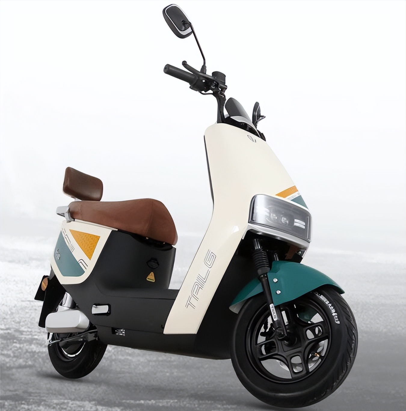 新款二轮高端长续航电动车,新能源电动车两轮高颜值