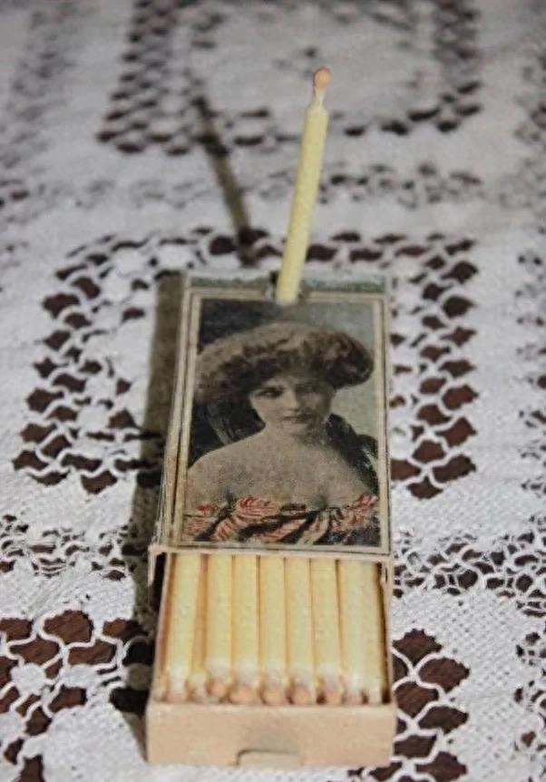 12涓崚璇炵殑浜嬪疄,15涓尓澶锋墍鎬濈殑鍘嗗彶浜嬪疄