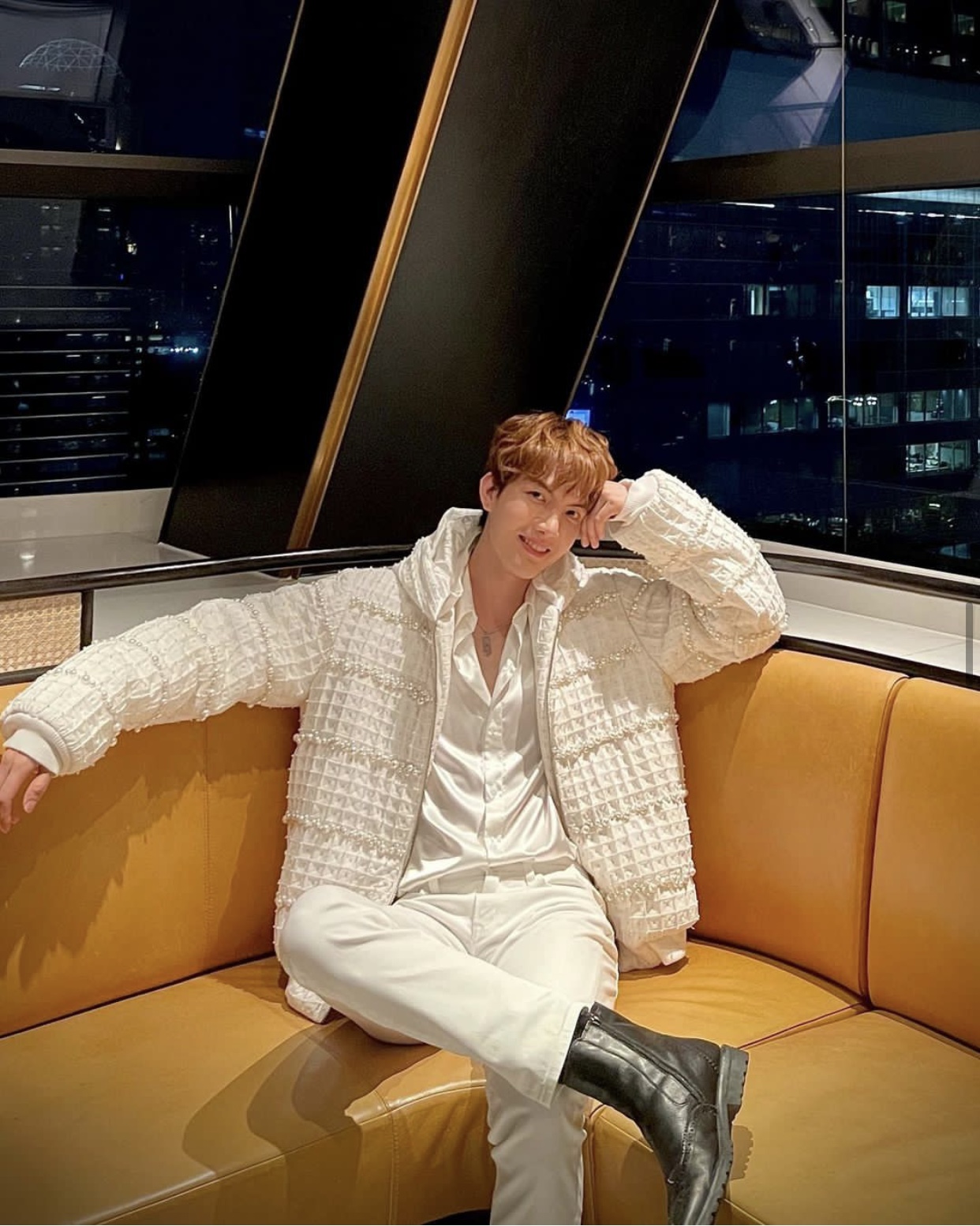 与众不同的穿搭≠用力过猛，来学习下泰国男星tongthk吧！