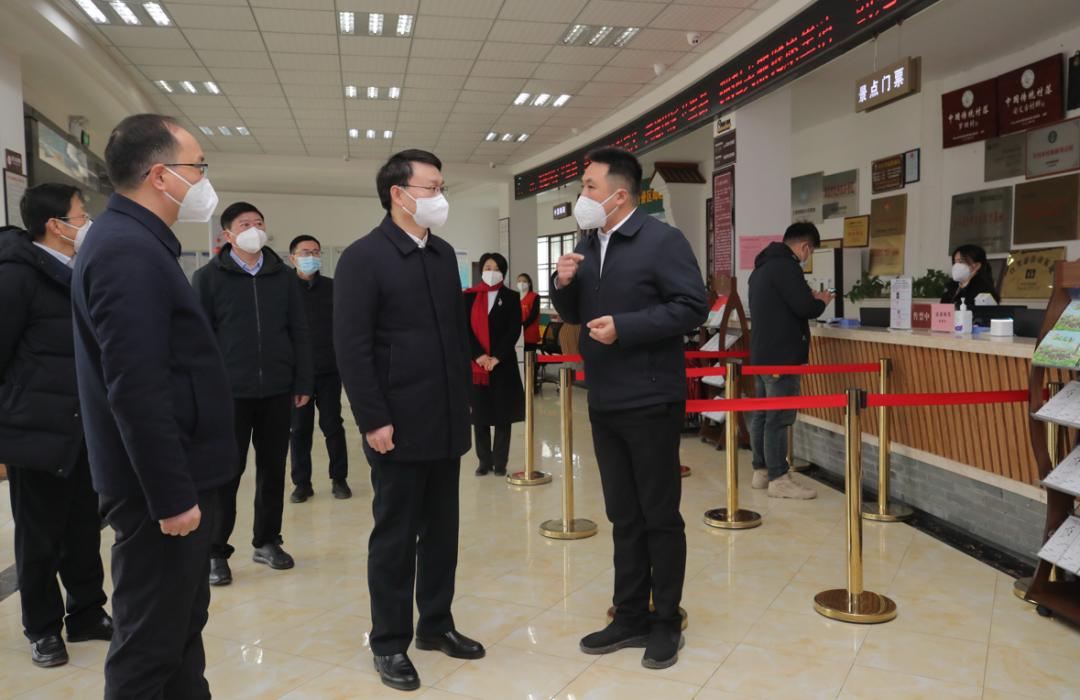 副市长看望慰问基层群众,市长走访慰问