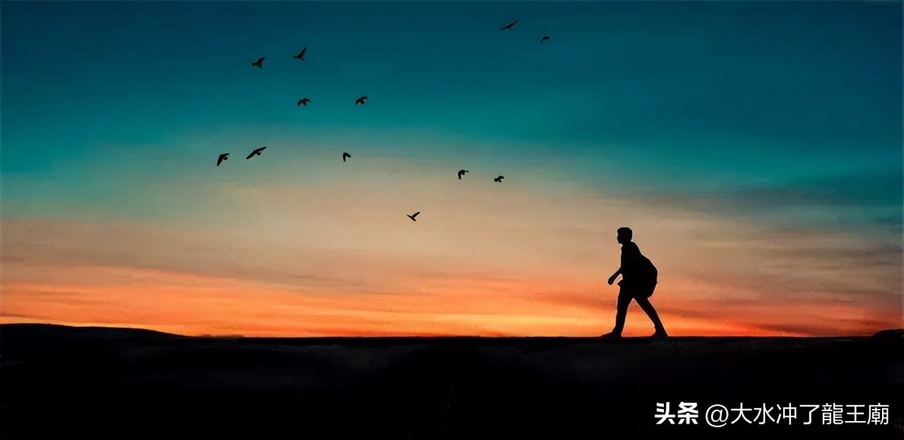 人是机器?大棒一放下,人就懈怠;胡萝卜一举起来,人就行动。