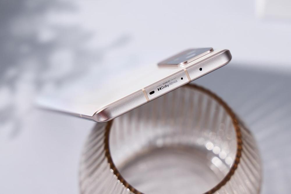 小米civi1s值得男生入手吗,小米civi1s蓝色入手体验