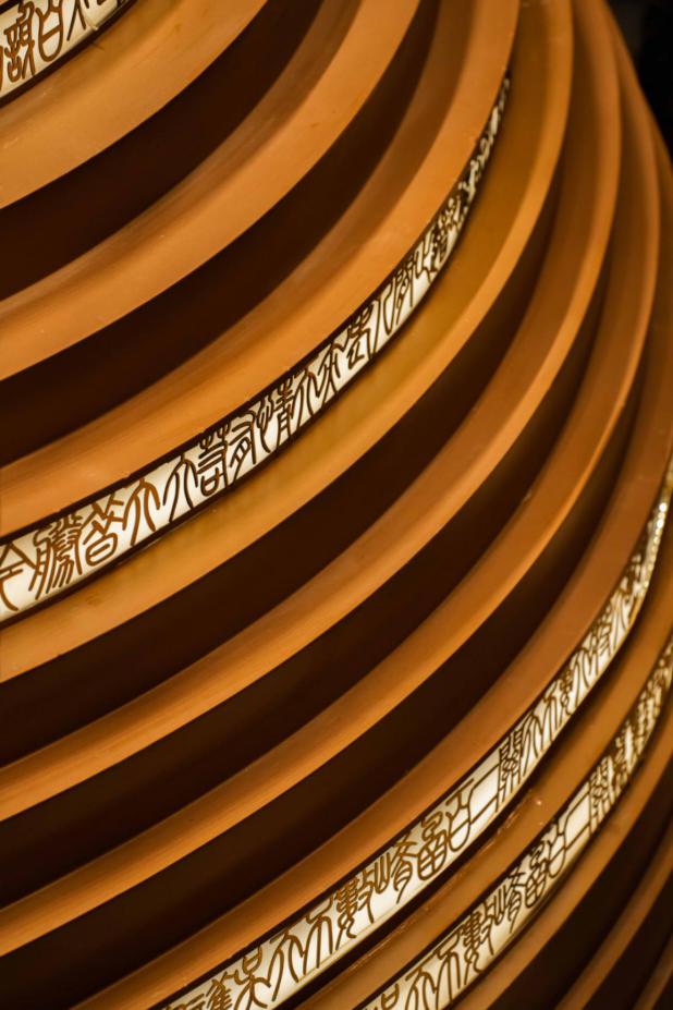 宁彩飞扬——谭晓明谈南京扬子江国际会议中心及酒店艺术品