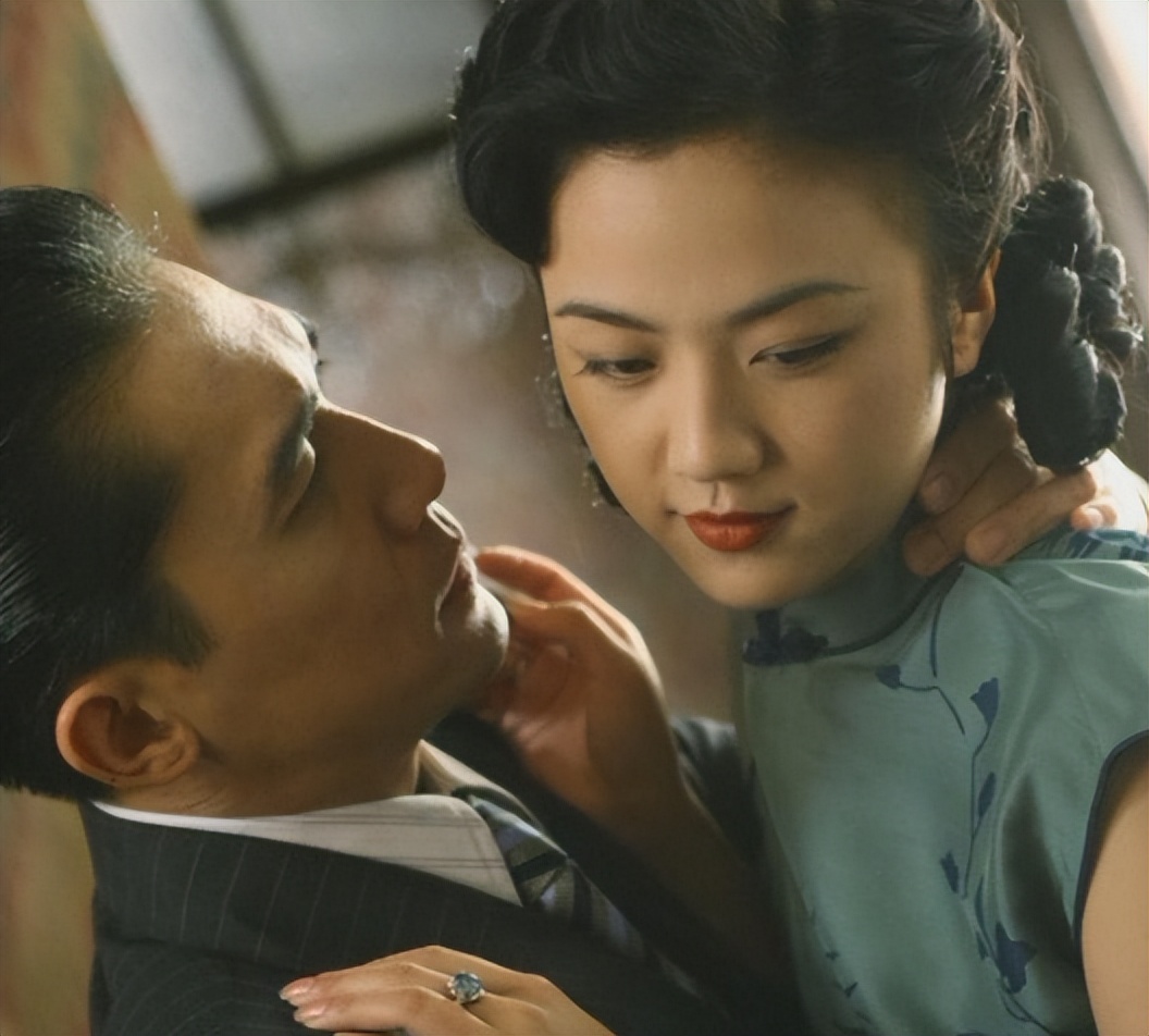 女演员揭秘娱乐圈内幕,娱乐圈被坑惨的女星