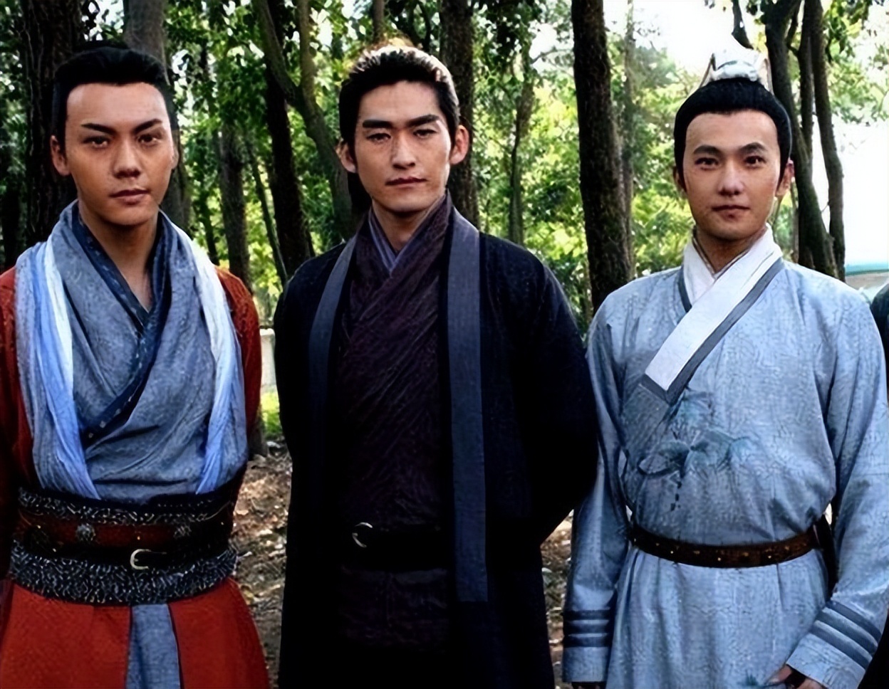 内娱“四大小生”，有人“家暴”绯闻缠身，有人“不务正业”