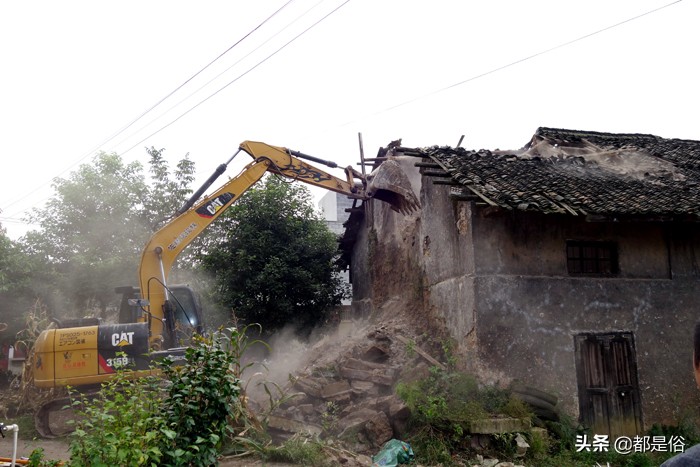 农村老房旧房翻新改造政策,农村老房是重建还是翻修好