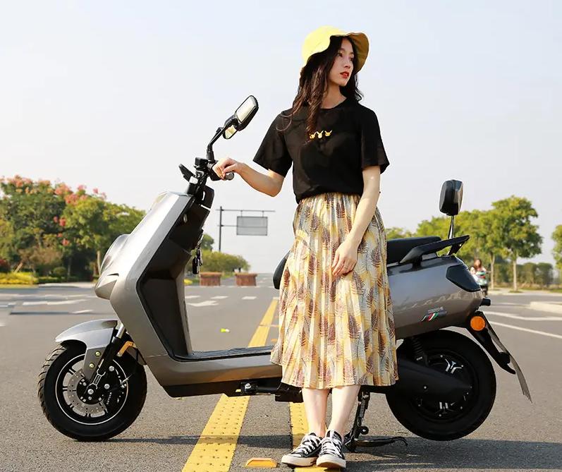 爱玛热销电动车,雅迪电动车哪个型号热销