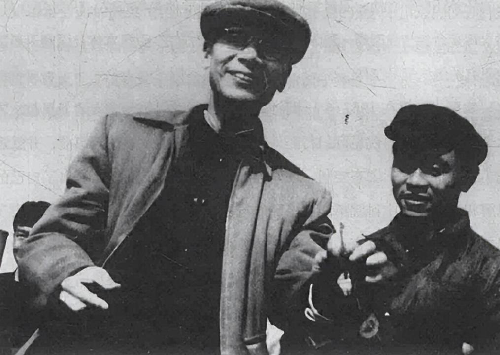 07年钱学森在96岁生日宴上，认出一老人后激动发问：你有几个孩子