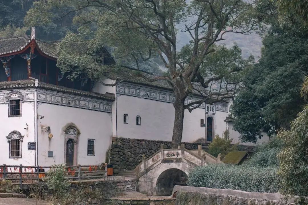 閭ｄ簺鍑勭編涓旀劅浜虹殑绁炶瘽浼犺,涓浗绁炶瘽涓殑涓栧妗冩簮