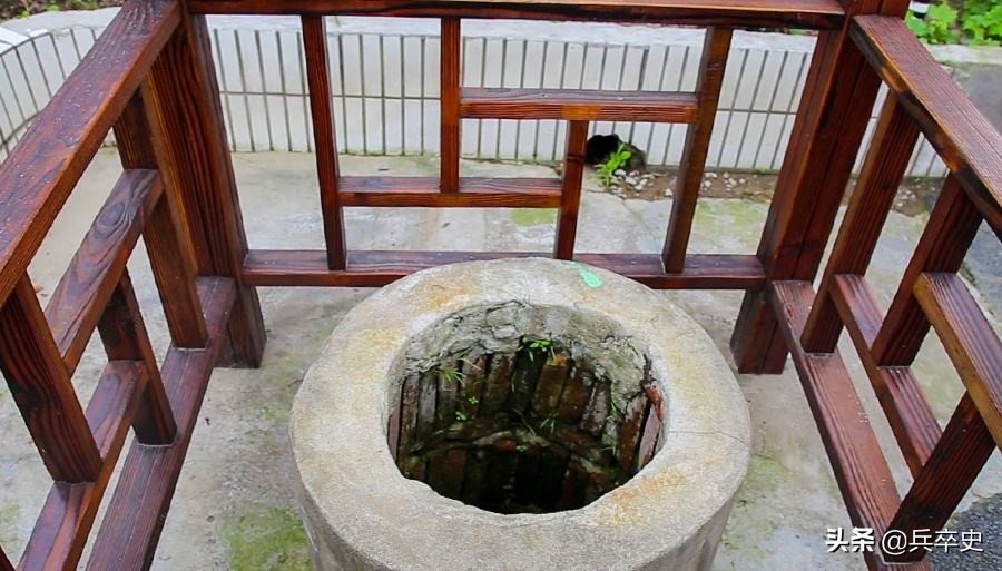 上海嘉定:70岁老太“众筹”买一栋楼,抱团养老21年:比家里自在