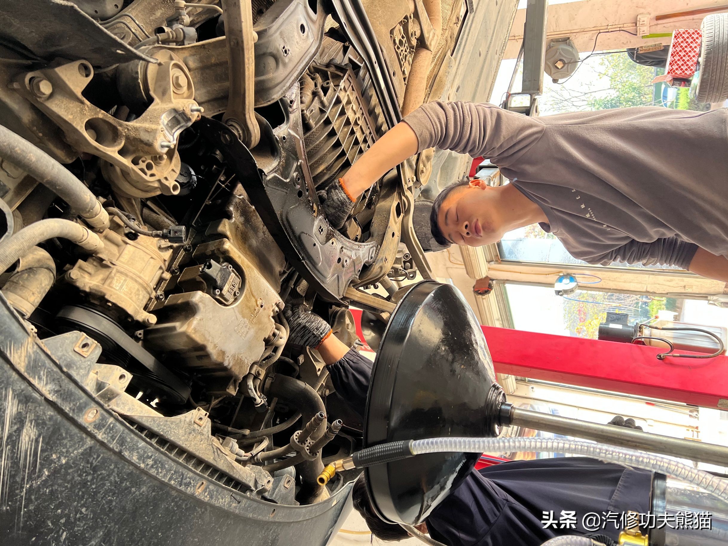 奥迪大众保时捷烧机油专修,2.0t奥迪a6烧机油吗