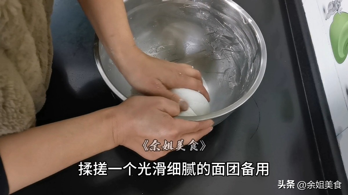 糯米炸糕怎么做又酥又脆,糯米油炸糕怎么做又酥又软不开裂