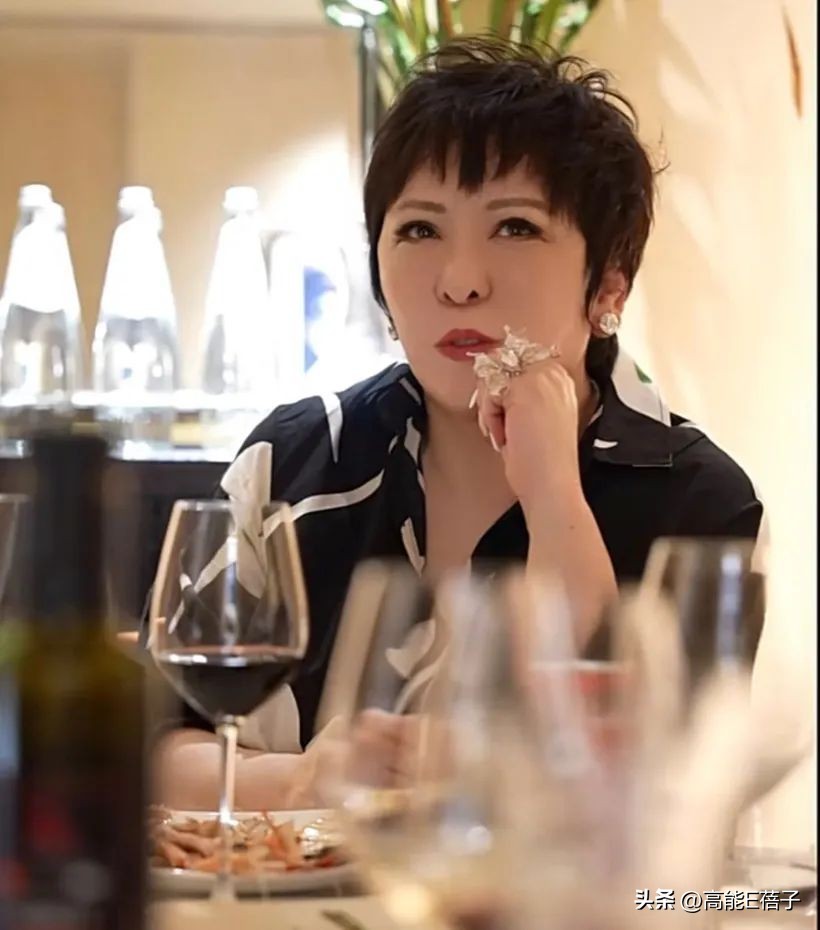 香港女富豪翡翠,香港的女富豪都有哪些