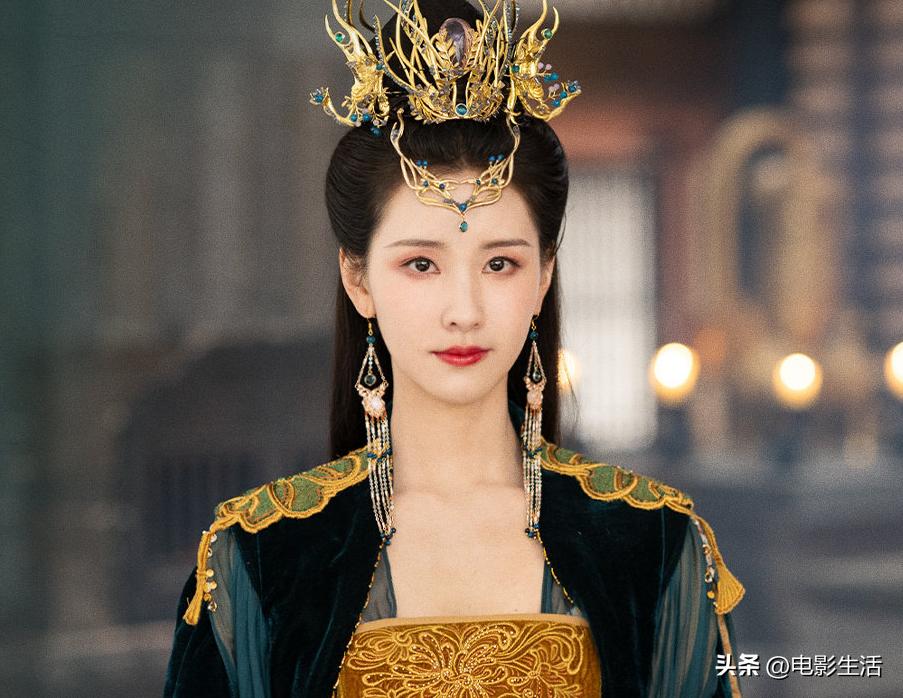 长月烬明中陈都灵演的三个角色,长月烬明陈都灵和孙珍妮同框