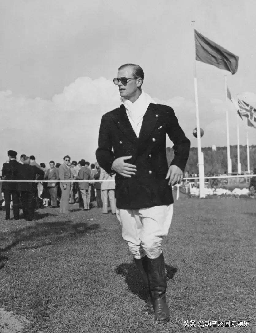 2022年国际太阳镜日：20张王室成员戴墨镜的照片