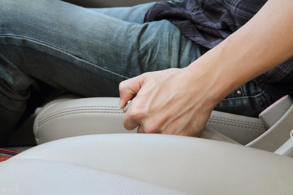 新手驾驶汽车必备技巧,新手驾车必看的驾驶技巧