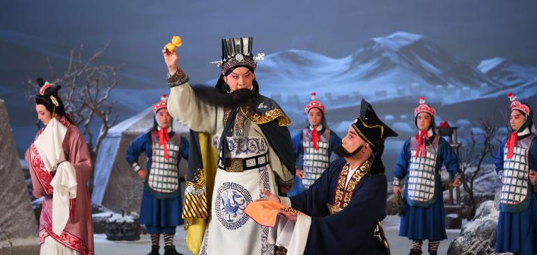 从话剧表演转型到影视剧,从传统京剧到现代京剧传承与发展