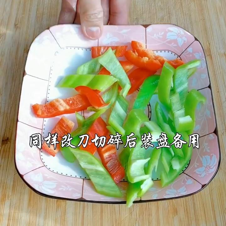 尝一口就忘不掉的销魂鱼头美食,鸡鸭尝一口就忘不掉的特色美食