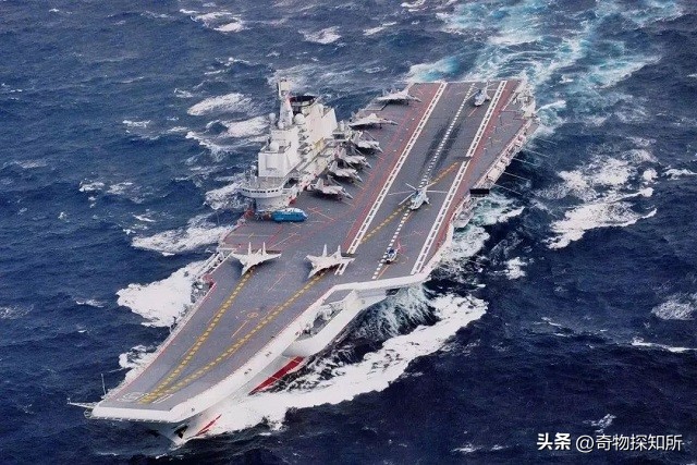 中国用俄罗斯近3倍的军费，养出排名全球第三的*队军**，差距在哪？