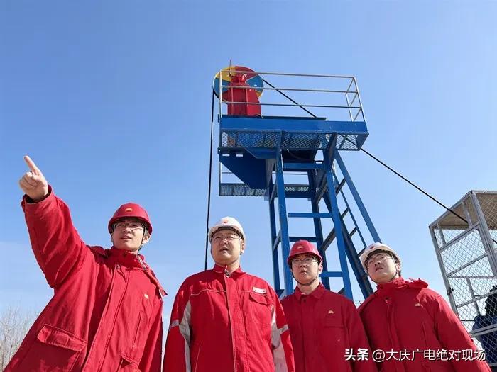节能、高效、智能!喇嘛甸油田一机双井超长冲程智能抽油机成功投运