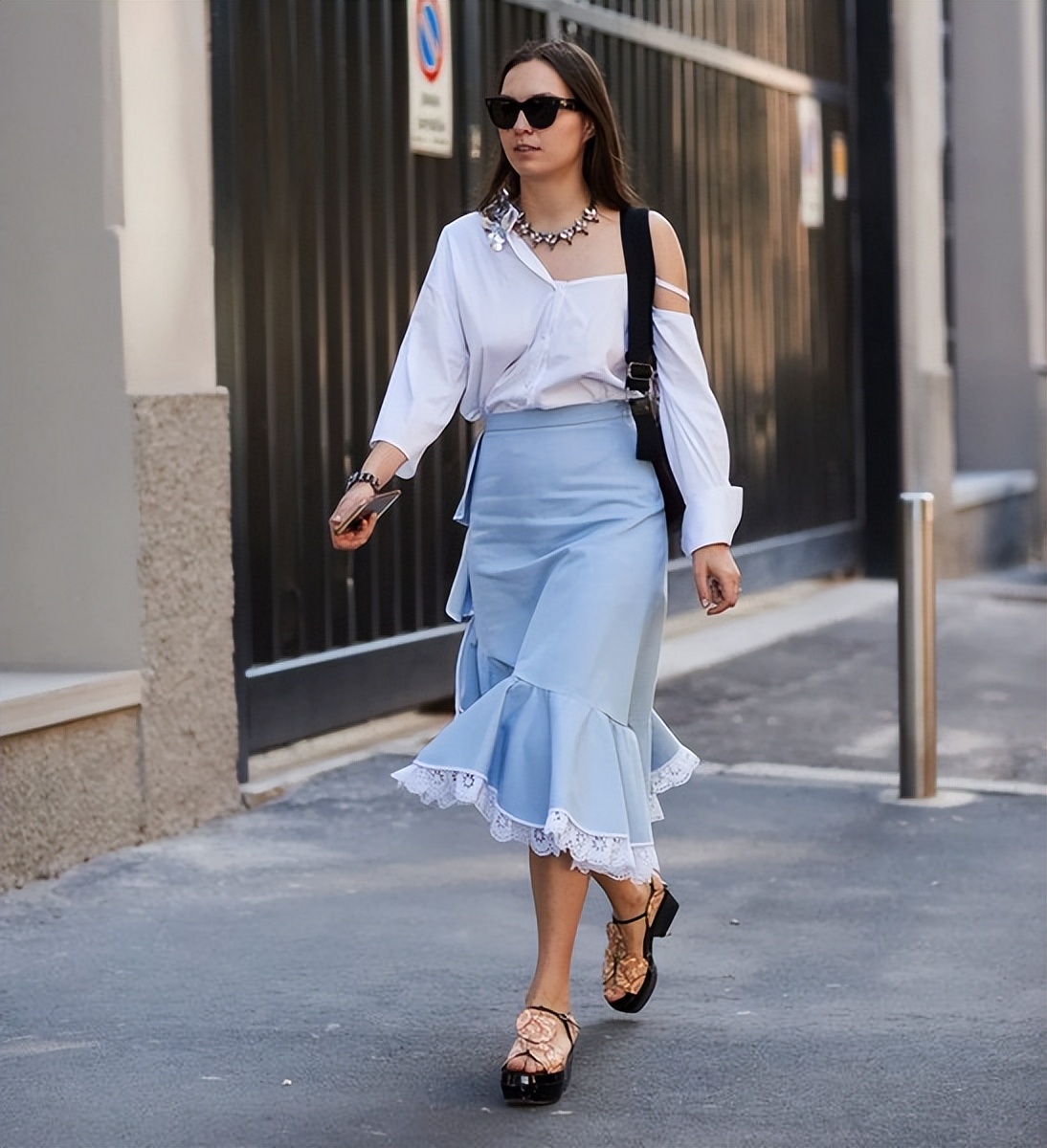 衬衫搭配这4种半身裙高级又减龄,衬衫搭配半身裙淑女又不失潮流