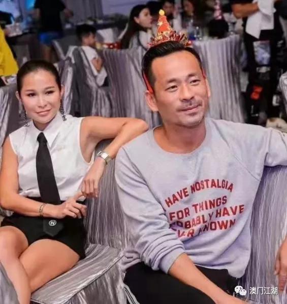 「粤港澳观察」“小赌王”被澳门警方带走，原配焦虑首发声，有人担心本澳*彩博**业受影响，*彩博**专家辟谣