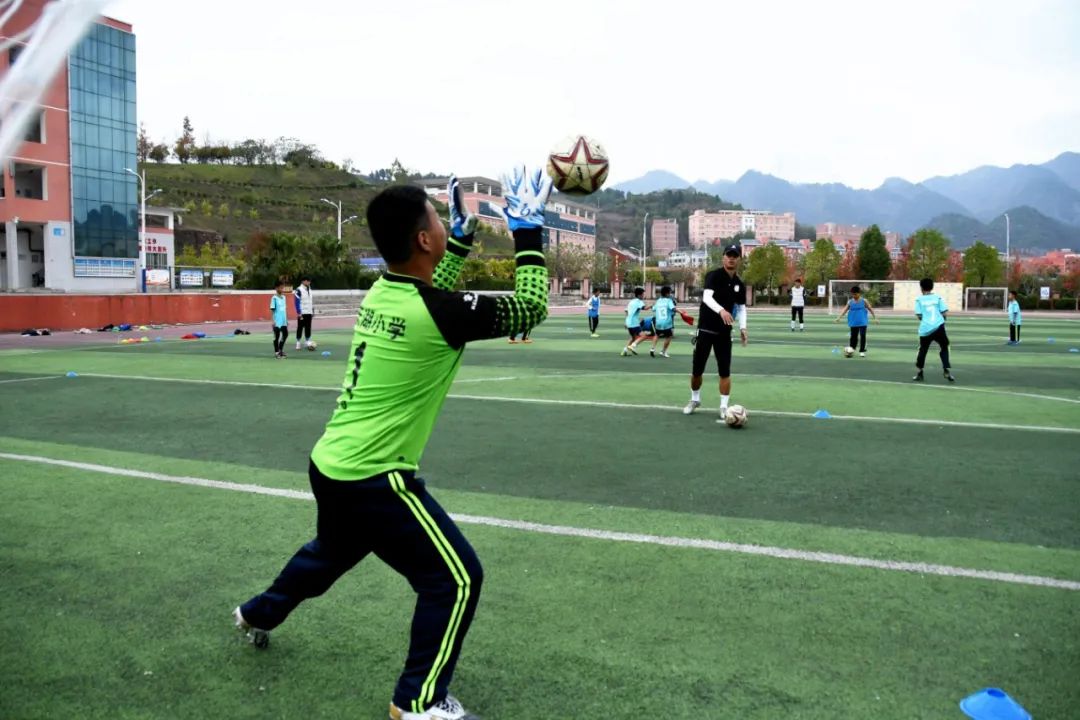 世界杯来了！走进余庆这所全国青少年校园足球特色学校