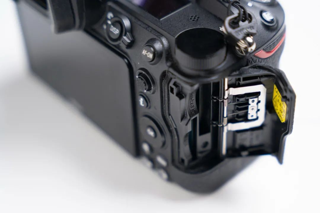 尼康z7ii搭配z24-70f2.8可以拍什么,尼康z14-24mmf2.8s夜景视频