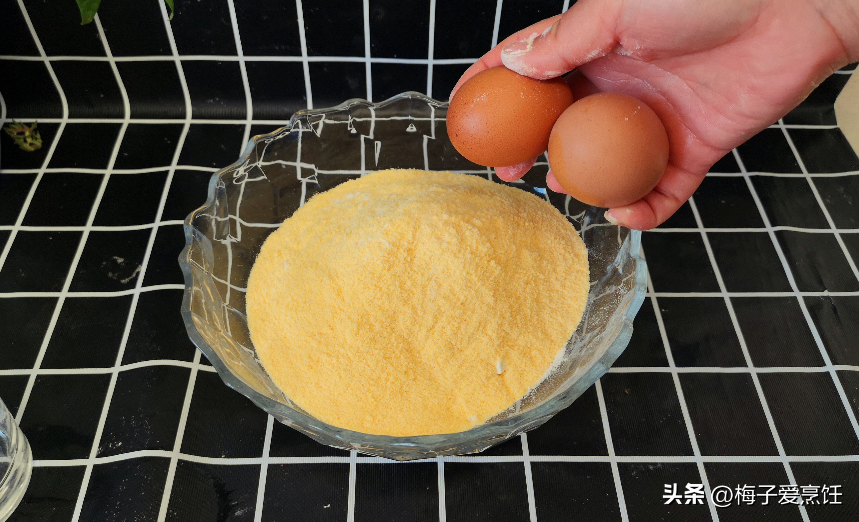 玉米面怎样做好吃不用发酵粉,苹果玉米面比面包还好吃的做法