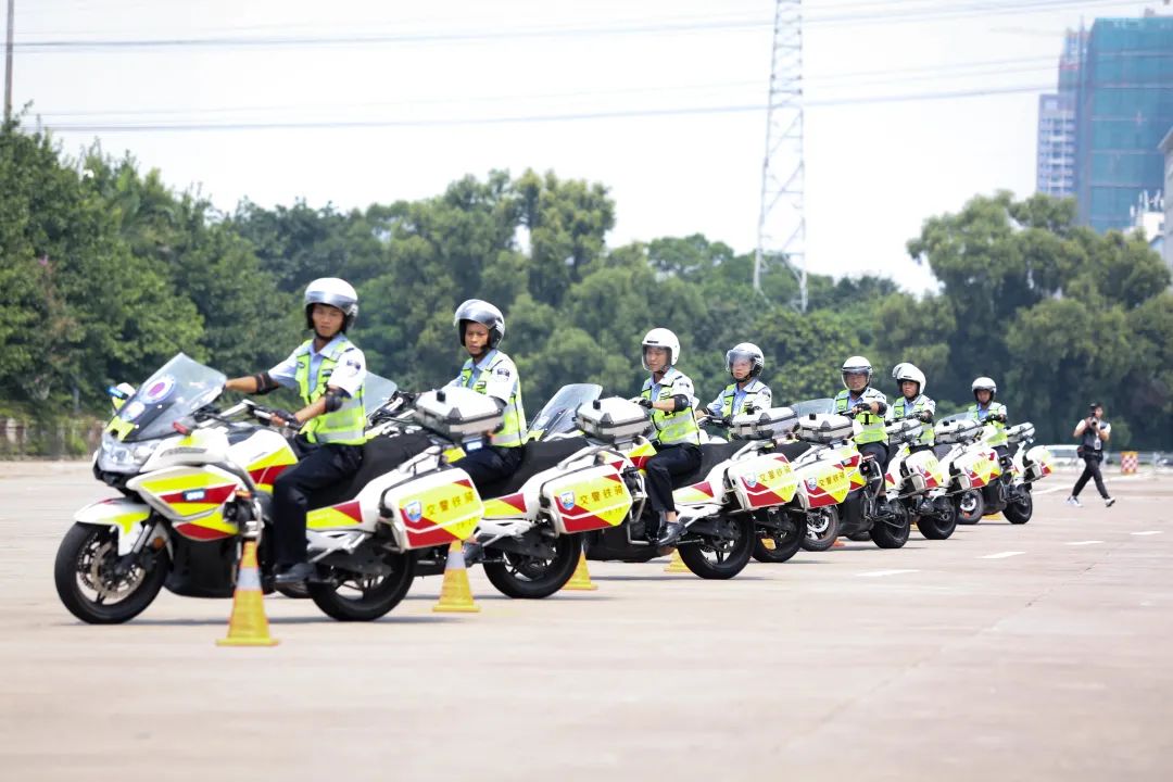 深圳有编制交警工资待遇,交警辅助岗位工作工资2200