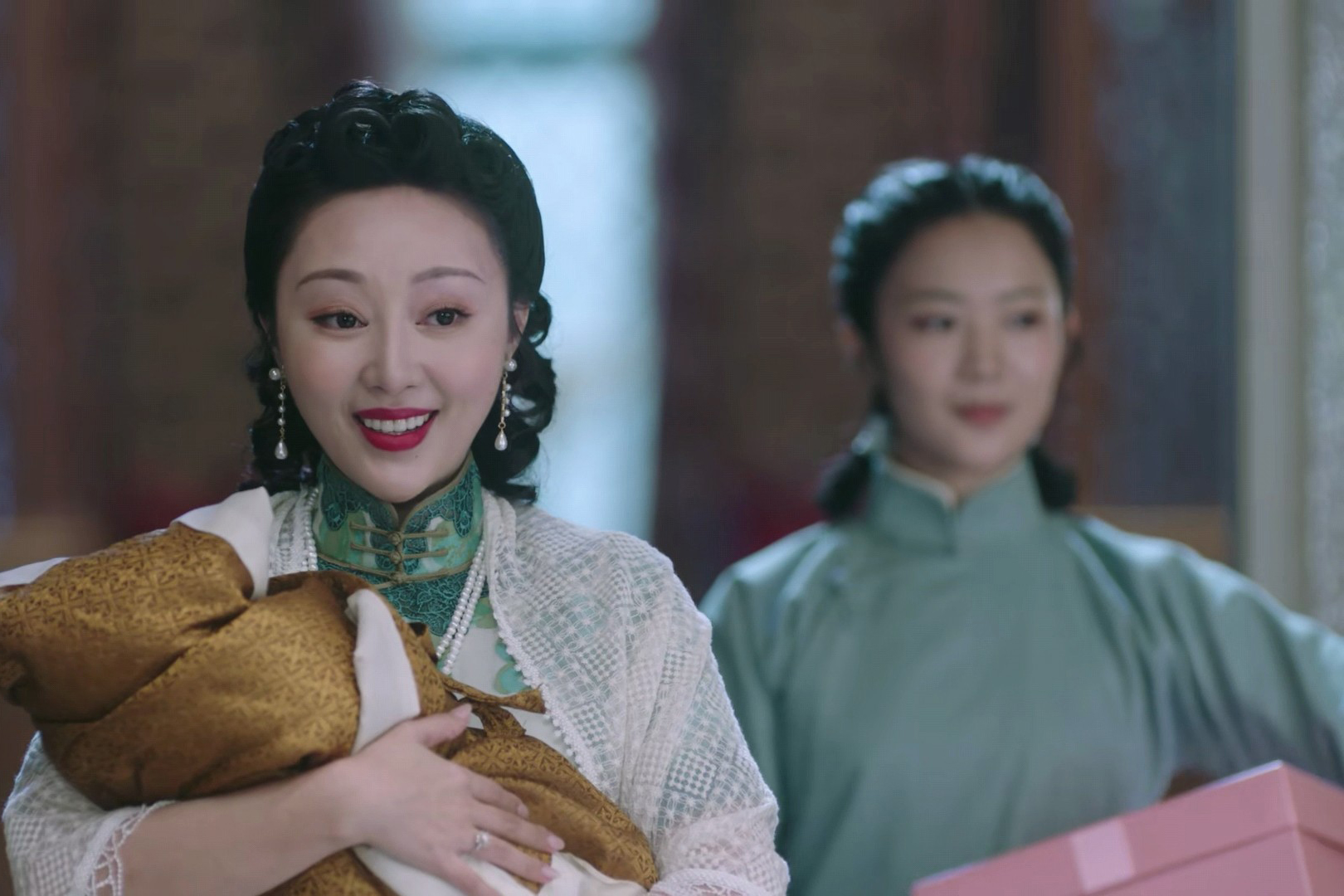 流光之城容家是被谁灭门的,流光之城容定坤有几位姨太太