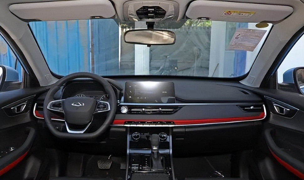 国产小型suv五菱星驰怎么样,五菱星驰suv适合什么阶段人开