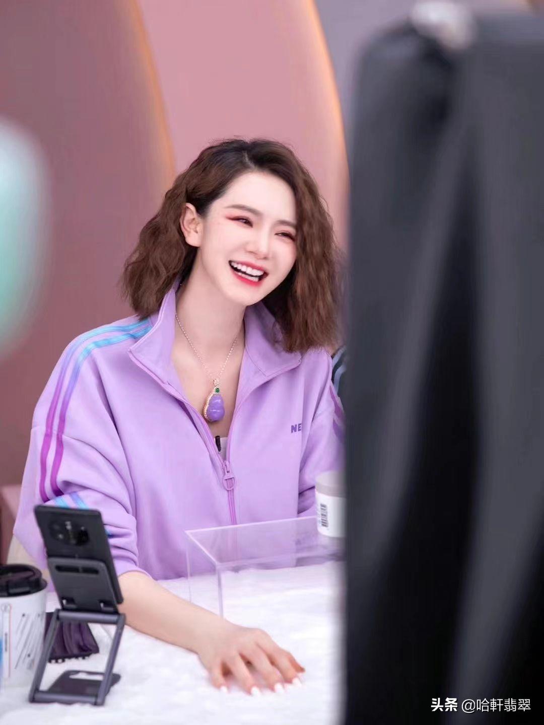 戚薇佩戴的紫罗兰葫芦吊坠，价值预估超百万？怎么也逃不过见光死