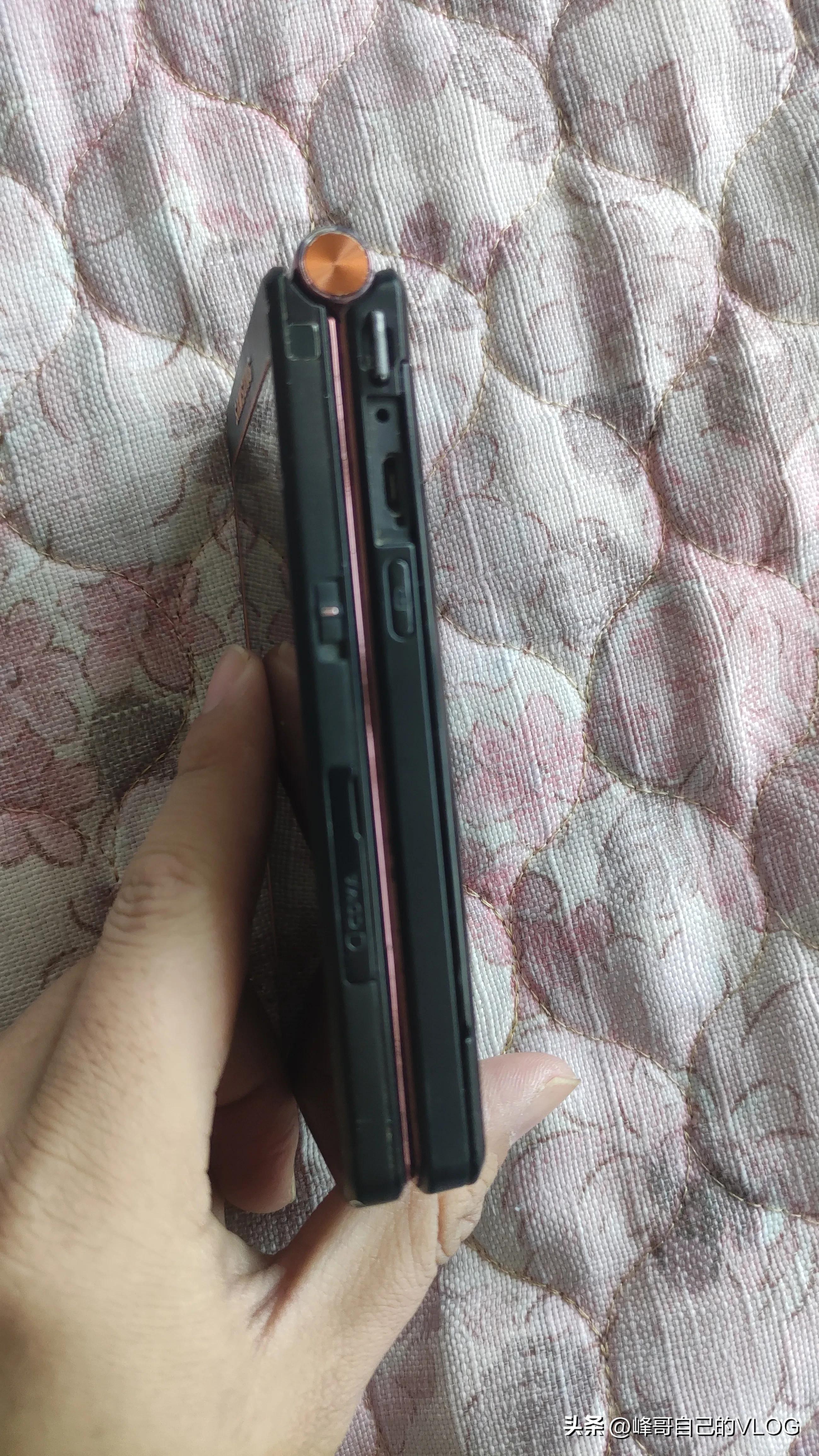 曾经万元现在千元的单反,三星手机w2013最新款