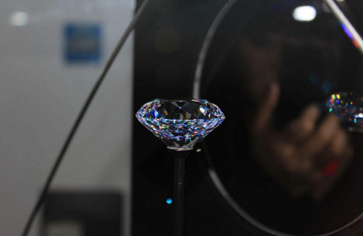 ido的钻石是怎么来的 (攒金豆的年轻人)