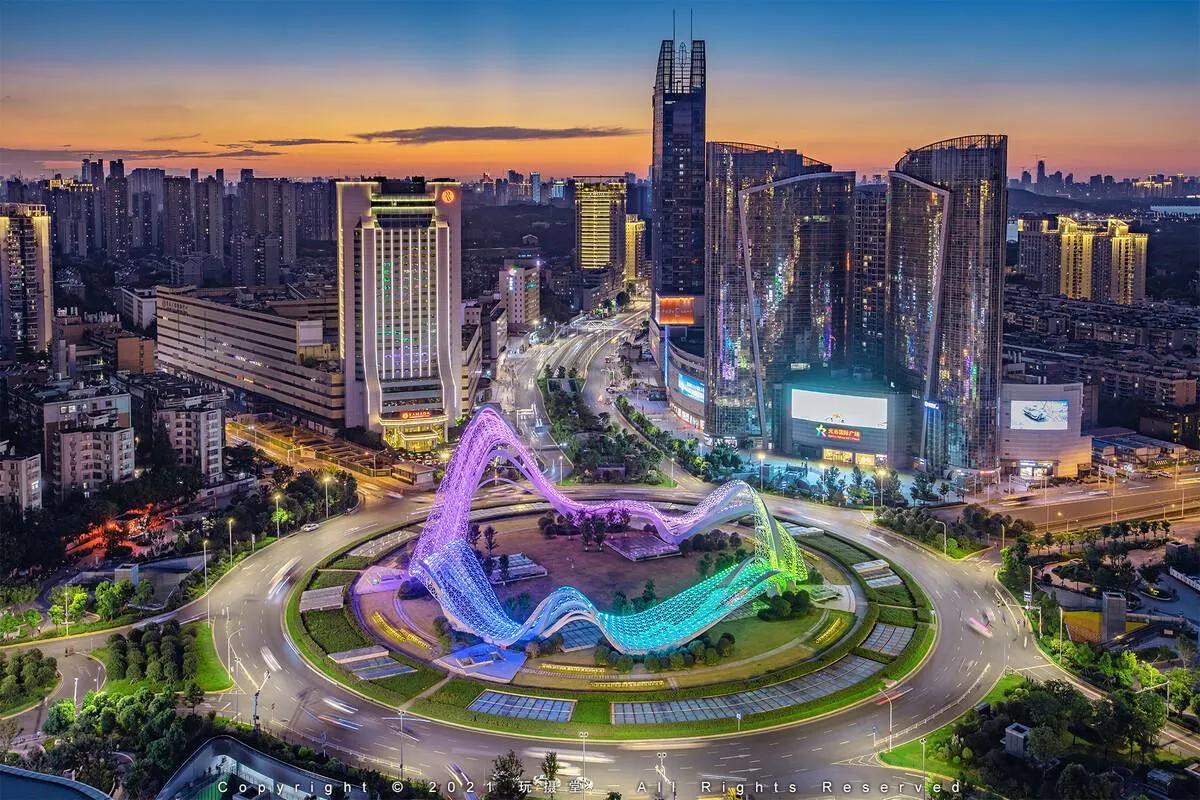 武汉光谷一路融创桃花源案场,武汉光谷融创桃花源户型图