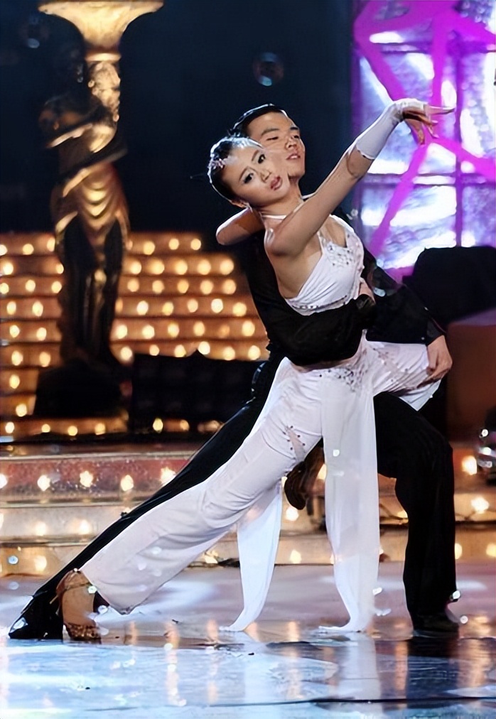 体操女神戴菲菲,菲菲绯闻事件