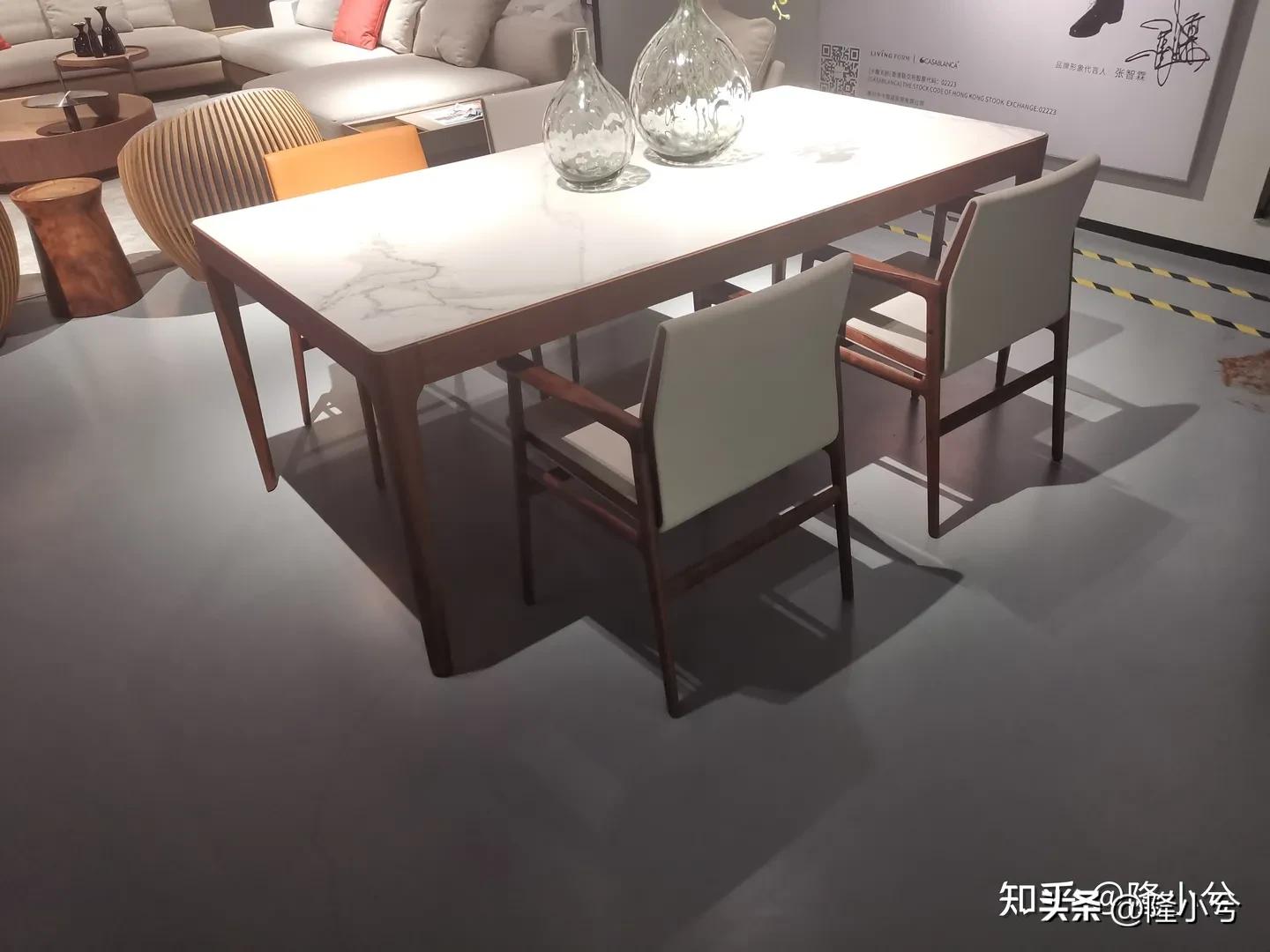 岩板餐桌前十名,岩板餐桌怎么选