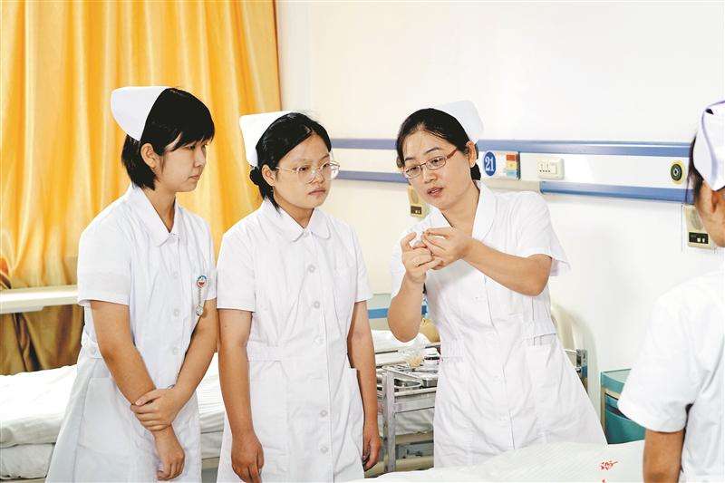 初中生可报考福建省卫校有哪些,福建五大综合卫校有哪些