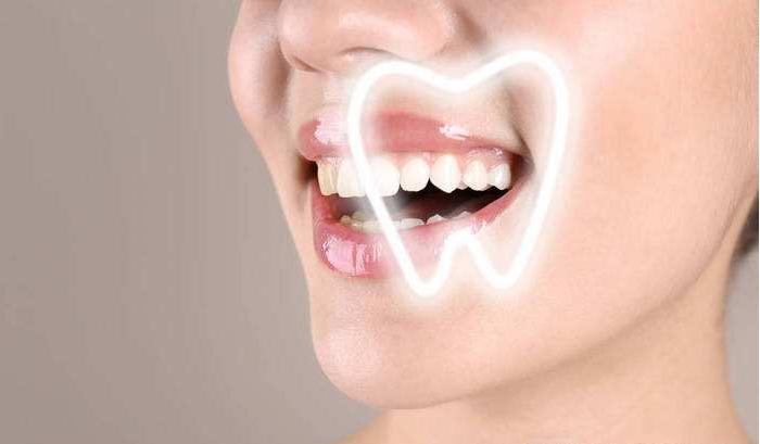 牙齿偏黄怎么美白生活小妙招,快速美白牙齿最有效方法