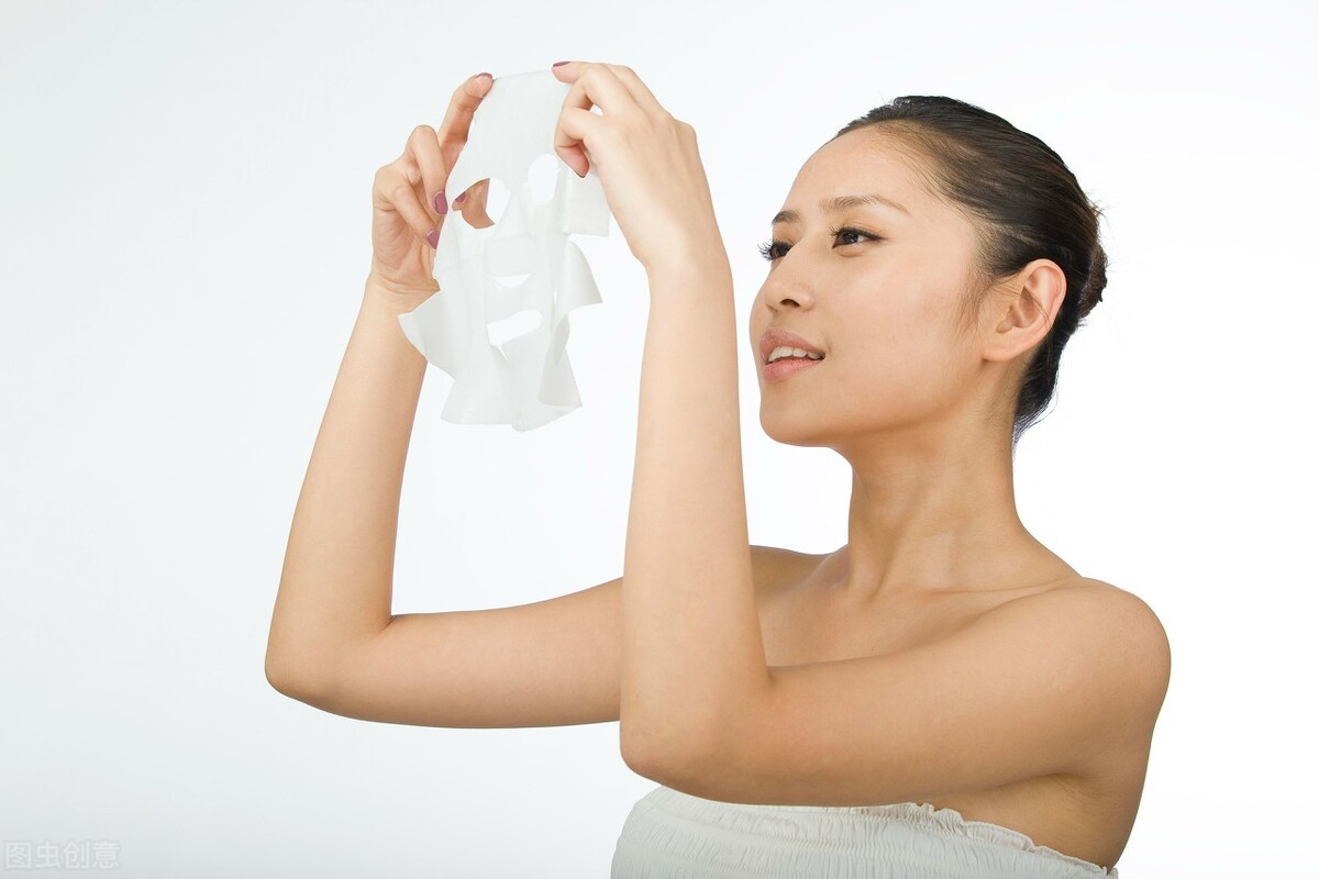 面膜敷完后要洗完脸再涂水乳吗,面膜敷完后要洗脸吗邱医生