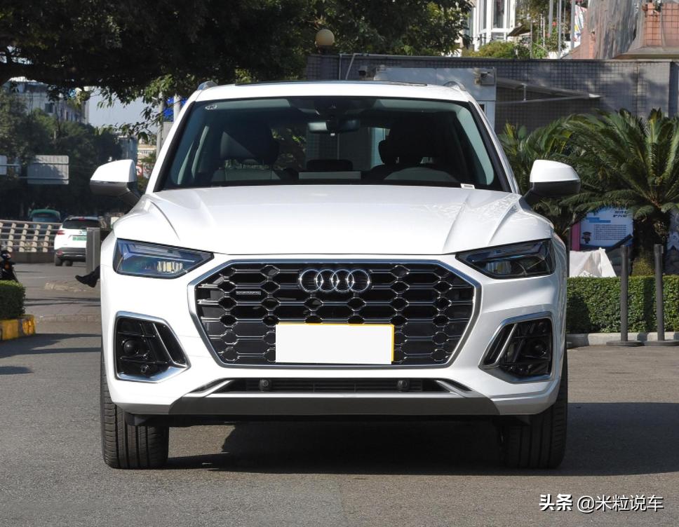 2012年路虎揽胜极光对比q5l,奥迪q5l和路虎揽胜极光如何选择